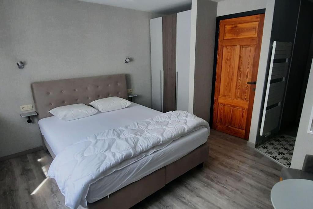 Le Relais Des Imprimeurs Villa Bouillon Bagian luar foto
